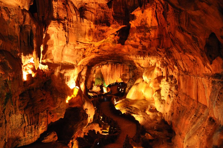 Gruta dos Moinhos Velhos