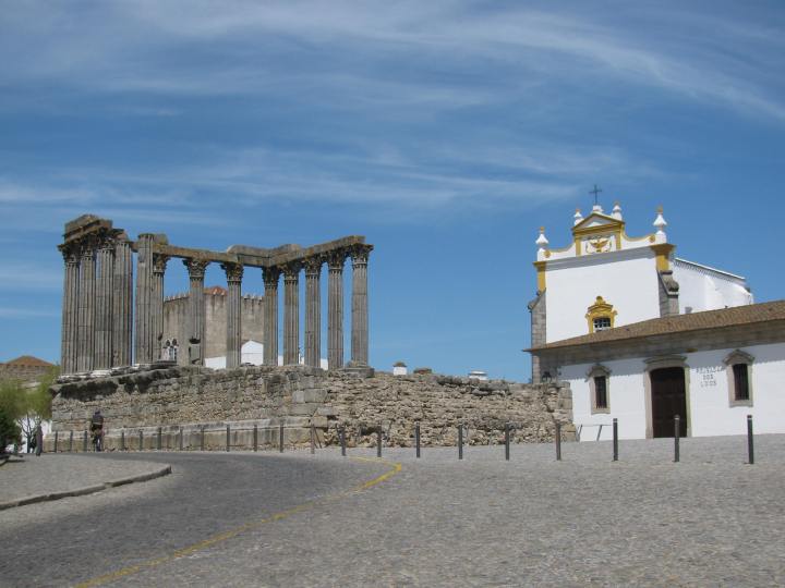 Templo_Romano_em_Évora