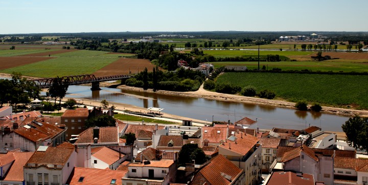 santarem-Coruche_embrancing_the_River_Sorraia_(5838018632).jpg