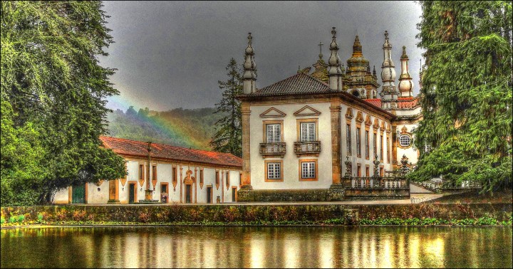 vila-real_vila-realCasa_Mateus,_Vila_Real,_Portugal_-_panoramio_(1).jpg